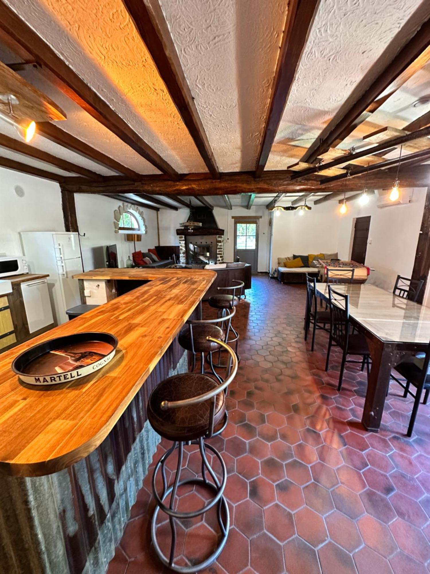 Au Coeur Du Vignoble Cognacais Villa Gondeville Bagian luar foto